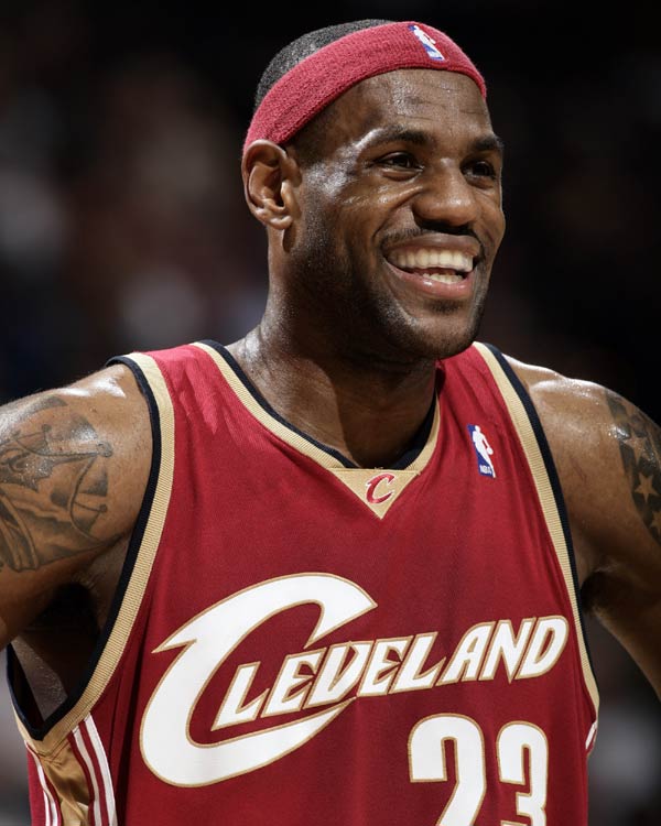 林德布拉德代表小红牛参加阿布扎比测试，明年进军F1（林德布拉德将代表小红牛出战阿布扎比测试，明年正式登陆F1）