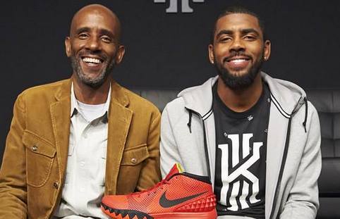 记者：申花本周二结束假期，重新集结备战今年的亚冠收官战（记者：申花将于本周二收假再度集结，备战今年亚冠收官战）