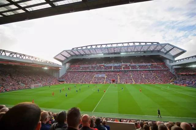 TA：不少人希望迈阿密输球，但也认为他们夺冠对联赛有好处（TA：许多人盼迈阿密落败，却认为其夺冠有益联盟）